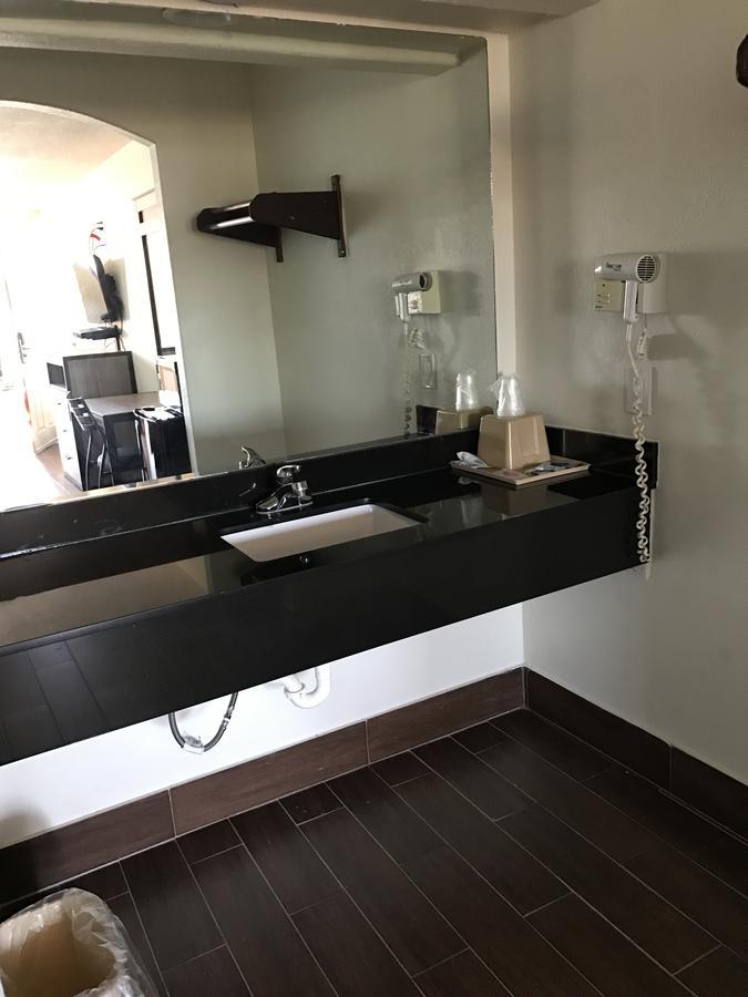 Moonlight Inn & Suites Jersey Village Esterno foto